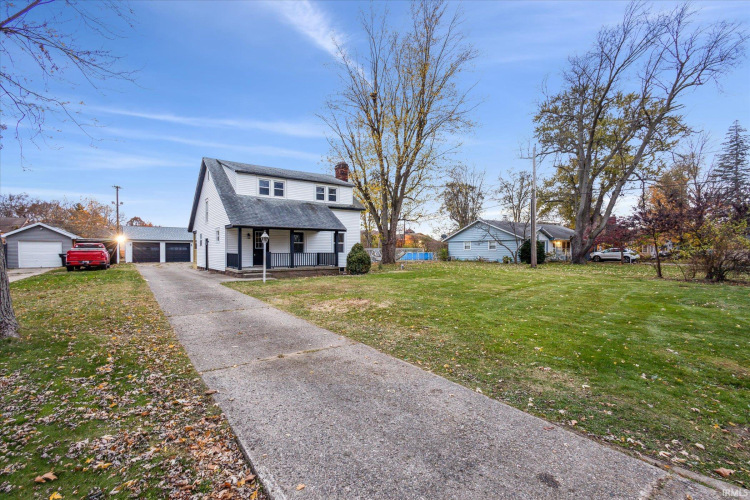 19596 S Paxson Drive South Bend, IN 46637-3263 | MLS 202444256