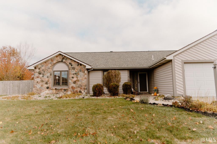 10820  River Rapids Run Fort Wayne, IN 46845-9422 | MLS 202444528