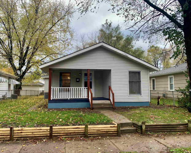 1206  Emerson Avenue South Bend, IN 46615-3917 | MLS 202444692