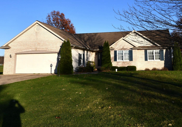 13612  Fox Crest Drive Nappanee, IN 46550-9221 | MLS 202444751