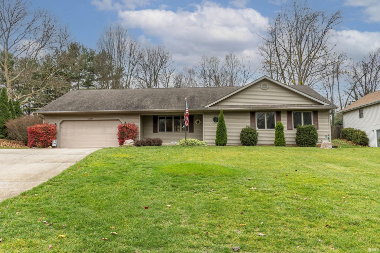 51283  Green Hill Drive South Bend, IN 46628 | MLS 202444807