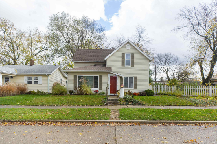 1022 S 33rd Street South Bend, IN 46615 | MLS 202444815