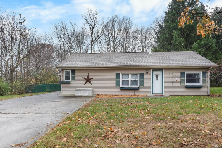 323 N Beach Drive Monticello, IN 47960 | MLS 202444891