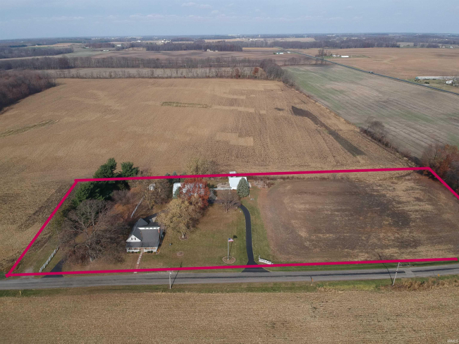 5196 W 1400 Road North Manchester, IN 46962-8655 | MLS 202444965