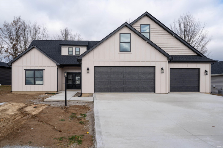 619  Sandringham Pass Fort Wayne, IN 46845 | MLS 202445043