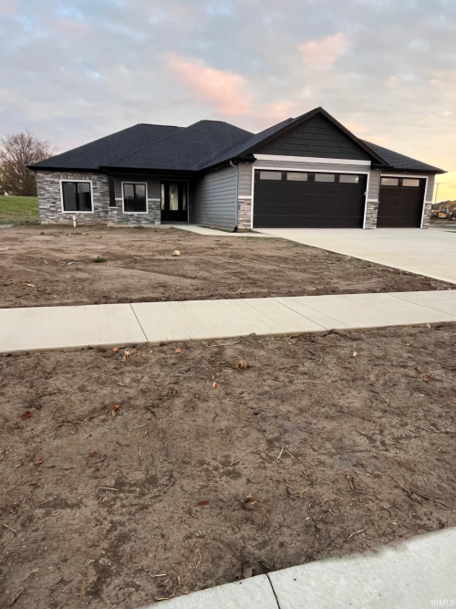 104  Fox Trail Drive Auburn, IN 46706 | MLS 202445055