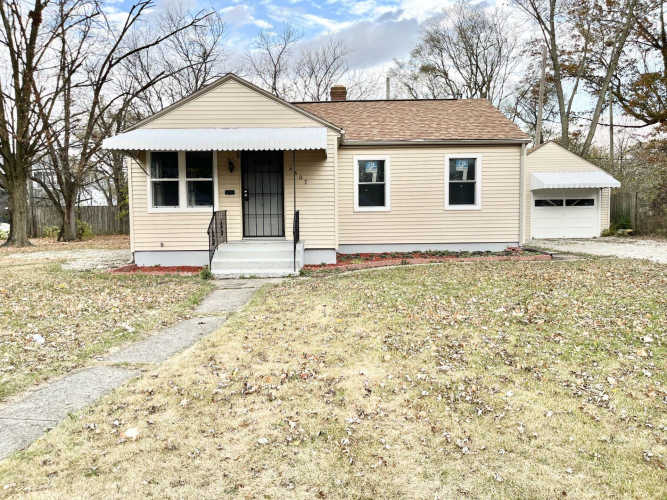 4407  Standish Drive Fort Wayne, IN 46806-4952 | MLS 202445372