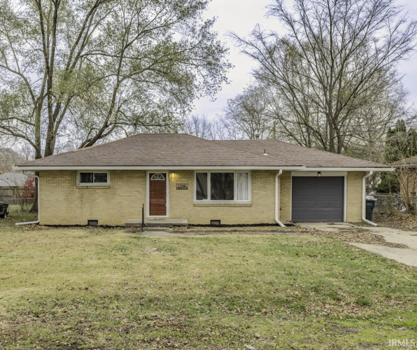 2106 S Burlington Drive Muncie, IN 47302 | MLS 202445428