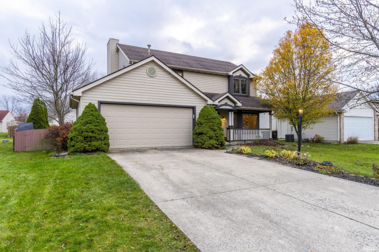 2135  Autumn Lake Place Fort Wayne, IN 46818-8859 | MLS 202445459