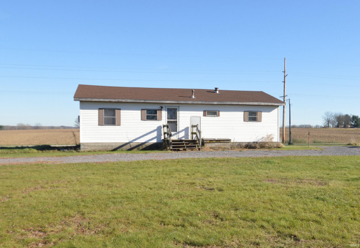 3631  Sycamore Road Walkerton, IN 46574 | MLS 202445580