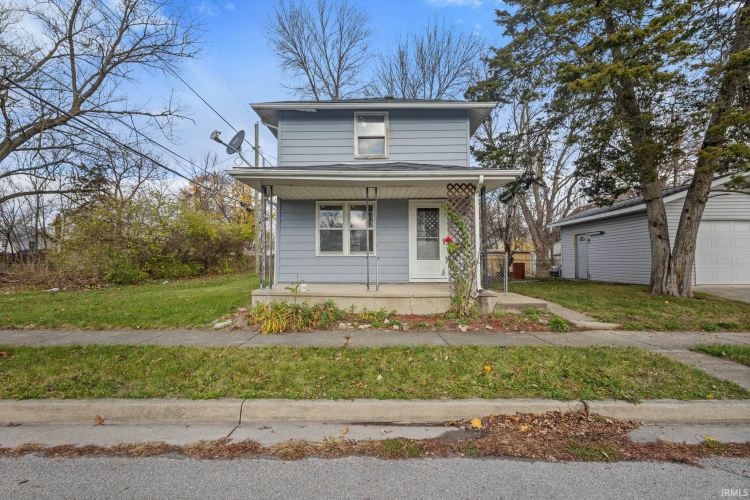 2323  Mckee Street Fort Wayne, IN 46806-1354 | MLS 202445700