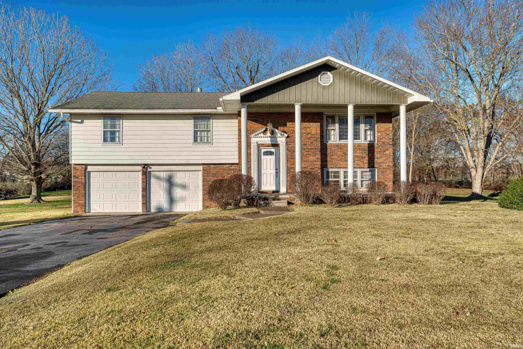 3755 S Bullocktown Road Boonville, IN 47601 | MLS 202445701