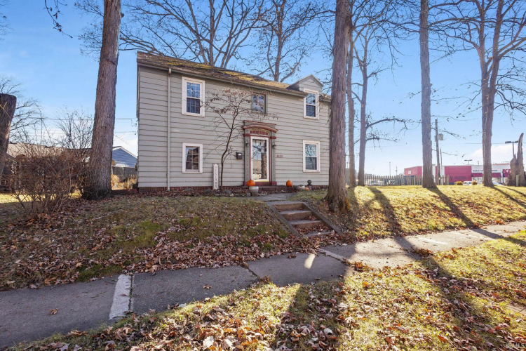 4835  Montrose Avenue Fort Wayne, IN 46806-2254 | MLS 202445712