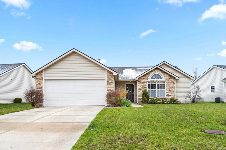 2194  Rosalind Court Fort Wayne, IN 46818 | MLS 202445766