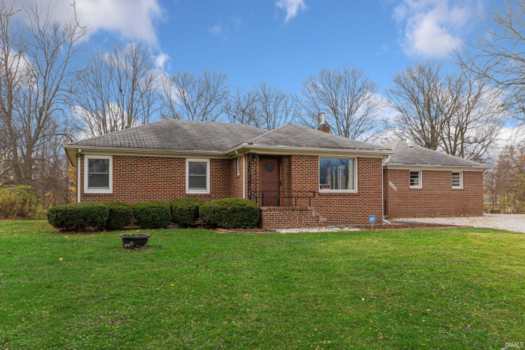 1306  Werling Road New Haven, IN 46774 | MLS 202445804