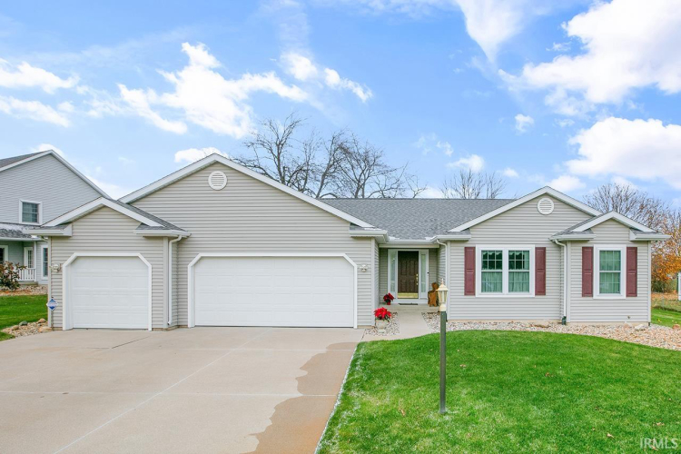 23731  Stonegate Circle  Elkhart, IN 46517 | MLS 202445849