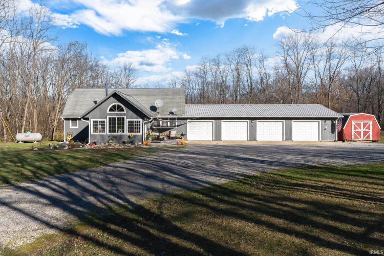 1358 E River Road Attica, IN 47918 | MLS 202446077