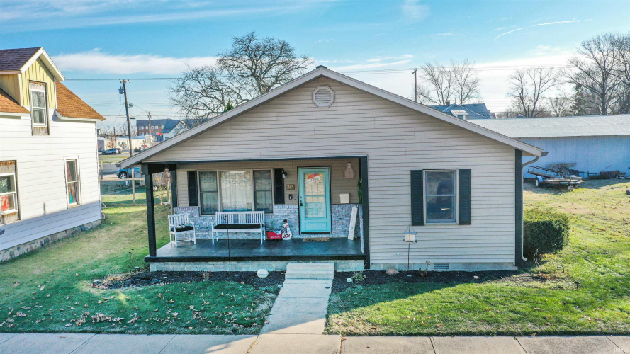 215 S Railroad Street Monticello, IN 47960 | MLS 202446283