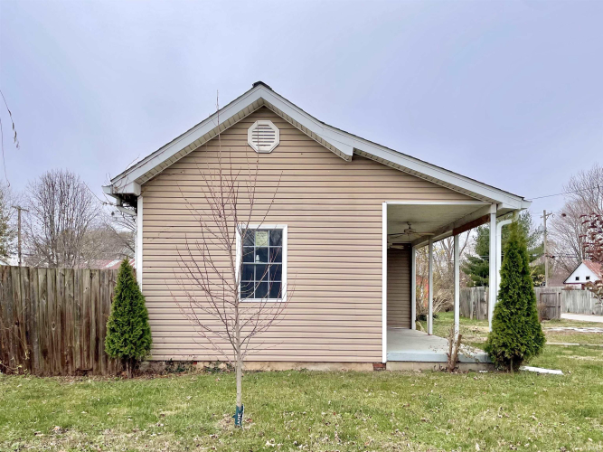 690 N Marion Street Martinsville, IN 46151-1081 | MLS 202446357