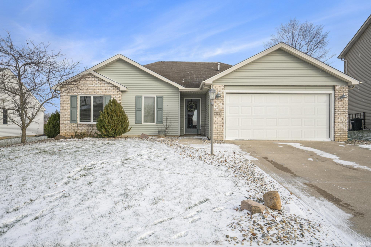 2122  Highlander Drive Warsaw, IN 46580-8519 | MLS 202446568