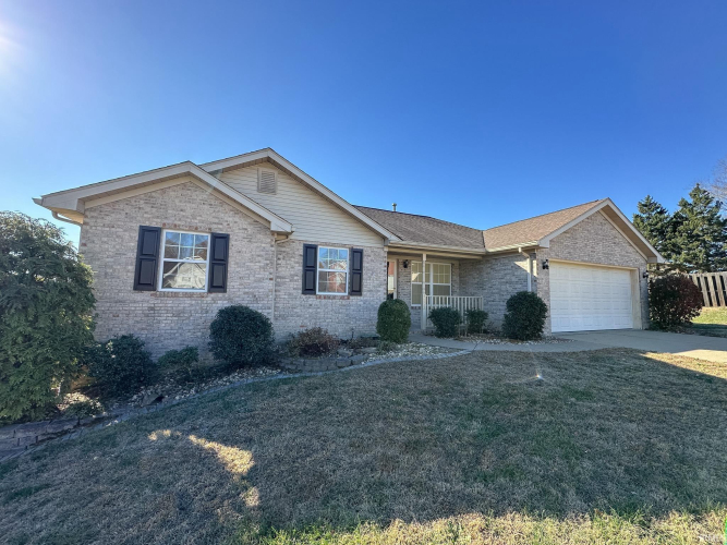 4722  Meadow Crest Court Evansville, IN 47712 | MLS 202446731