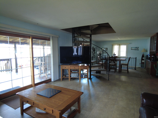 Listing Image 17