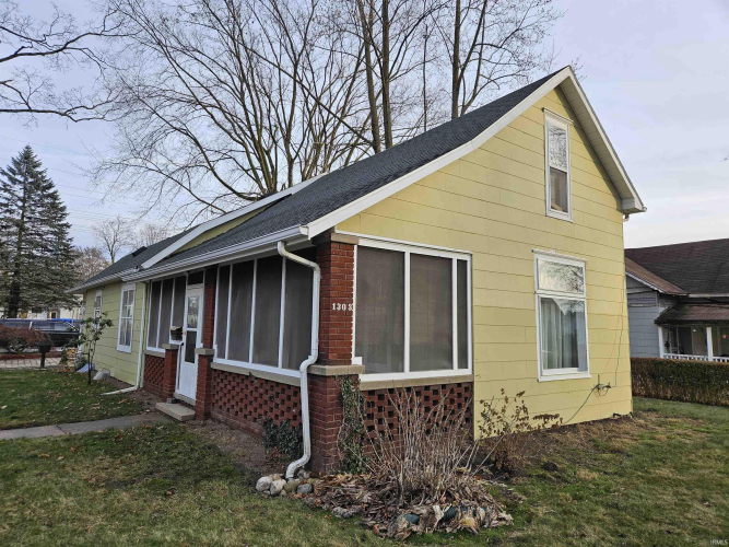 1303  Madison Street Rochester, IN 46975 | MLS 202446803