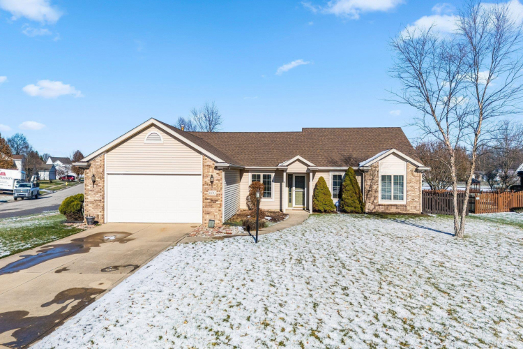 1030  Braymer Trail Fort Wayne, IN 46845 | MLS 202446830