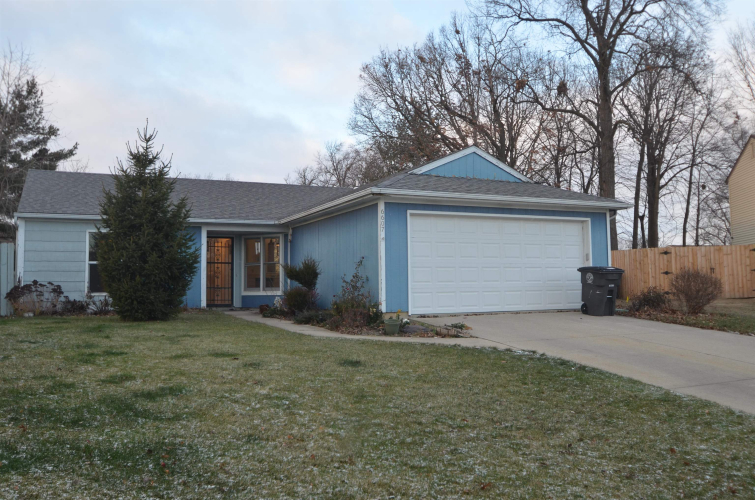 6607  Meadow Wood Place Fort Wayne, IN 46825 | MLS 202446843