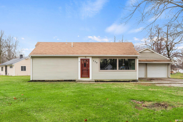 738  Courtney Drive New Haven, IN 46774 | MLS 202446863