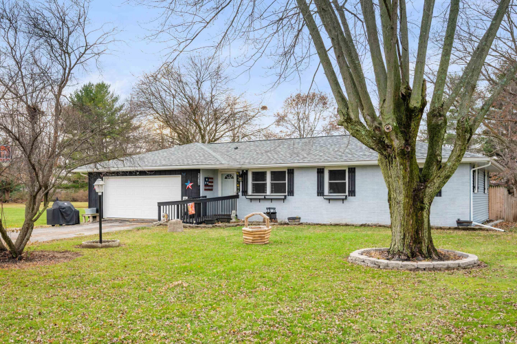 2205 S Nebo Road Yorktown, IN 47396 | MLS 202446865