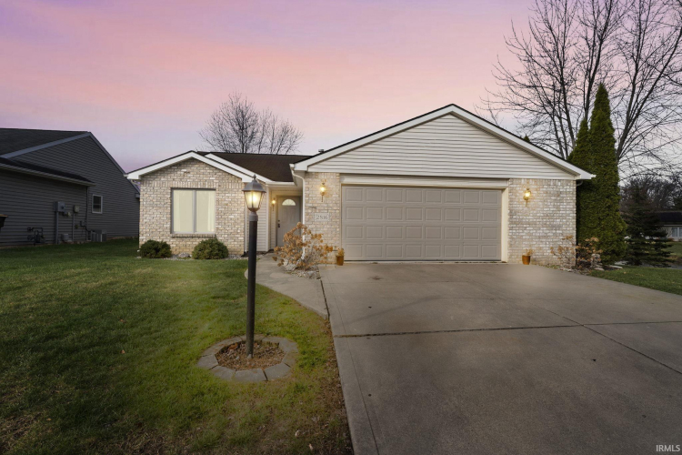 2816  Covington Pines Court Fort Wayne, IN 46804 | MLS 202446887