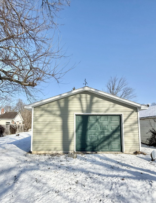 Listing Image 24