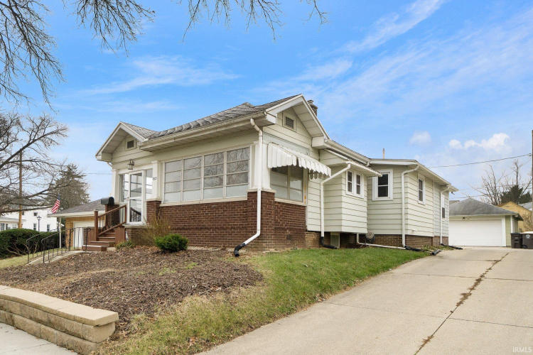 1805  Emerson Avenue Fort Wayne, IN 46808 | MLS 202447056