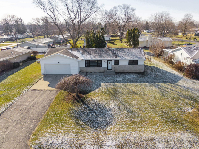 4916  Willow Brook Drive Fort Wayne, IN 46835 | MLS 202447212