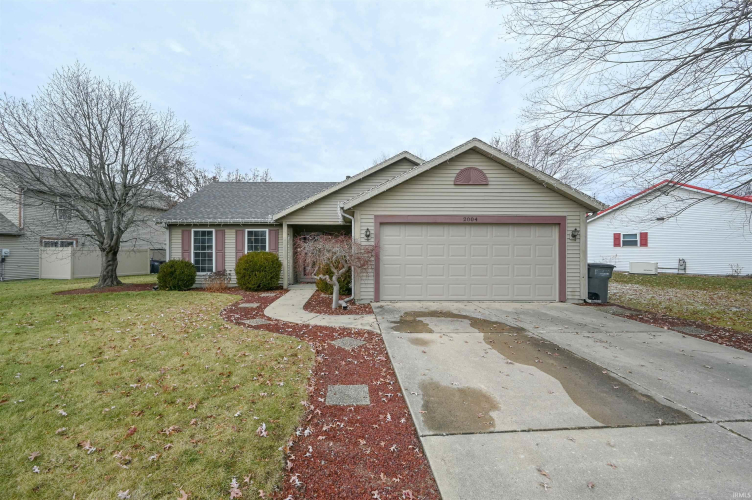 2004  WELLESLEY Lane Kokomo, IN 46901 | MLS 202447338