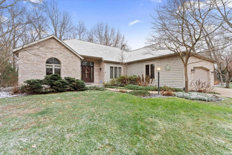 17088  Springwood Drive Granger, IN 46530 | MLS 202447492