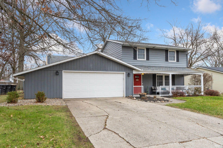 4004  Oakhurst Drive Fort Wayne, IN 46815-5245 | MLS 202447793