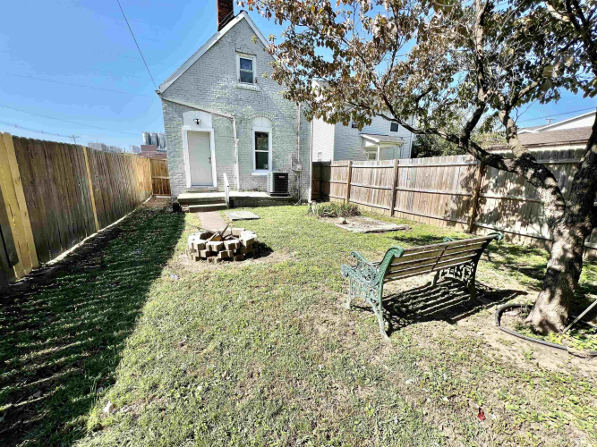 Listing Image 17