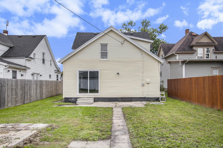 Listing Image 22