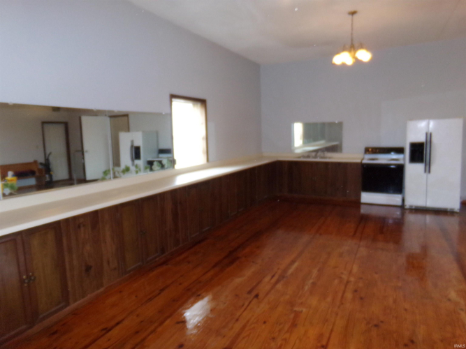 Listing Image 18