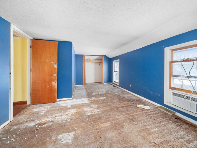 Listing Image 28