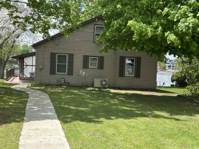 Listing Image 3