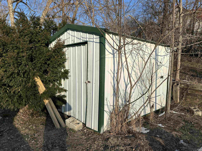 Listing Image 7