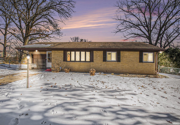 3627  Brentwood Drive South Bend, IN 46628 | MLS 202502666