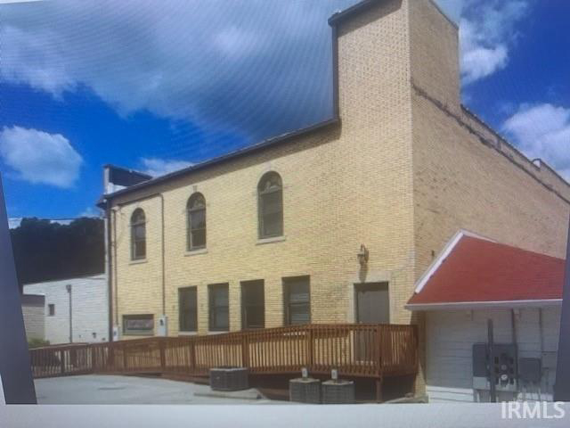 Listing Image 5