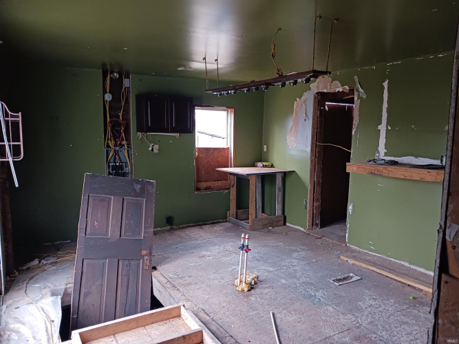 Listing Image 13