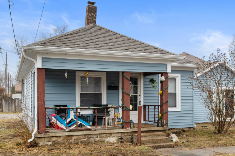 Listing Image 3