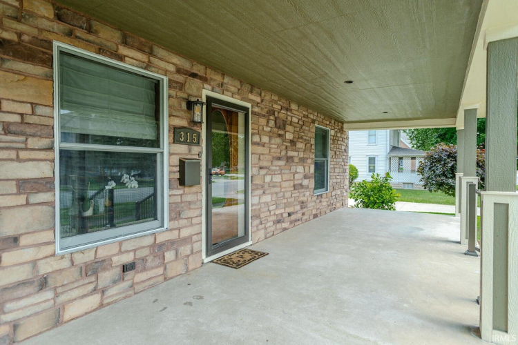 Listing Image 32