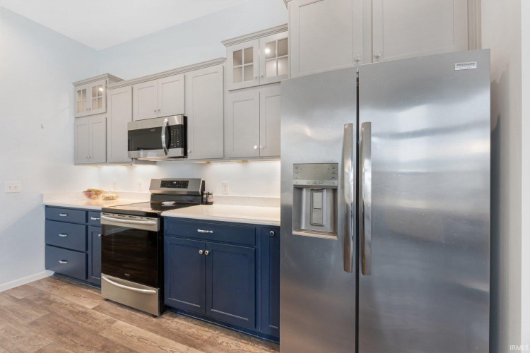 Listing Image 9